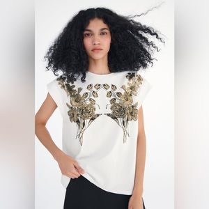 NWOT Zara floral top